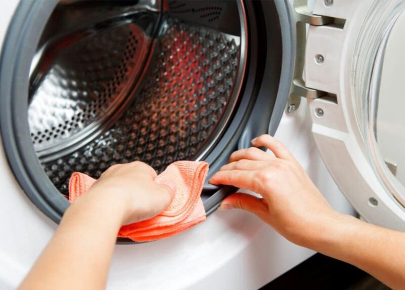 Vệ sinh máy giặt bình tân