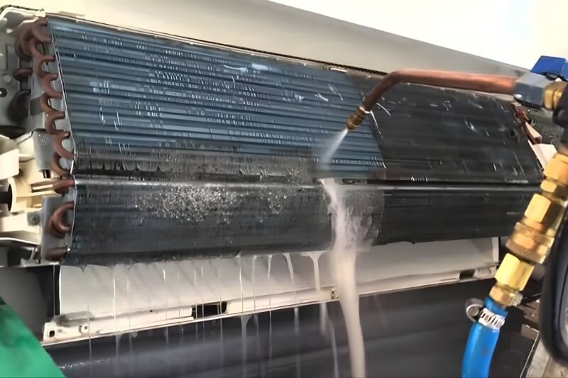 Vệ sinh máy lạnh Quận Bình Tân Tận Tâm