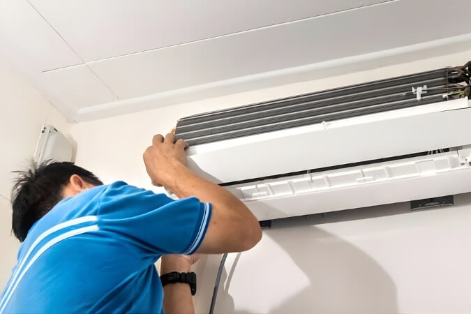 Sửa máy lạnh đường Thành thái Quận 10