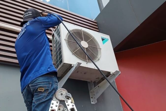 Sửa máy lạnh đường lý thường kiệt quận 10