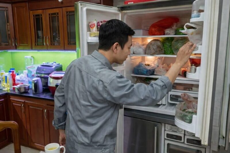 Thợ Điện lạnh Ngọc phát sửa chữa tủ lạnh tại nhà quận 10