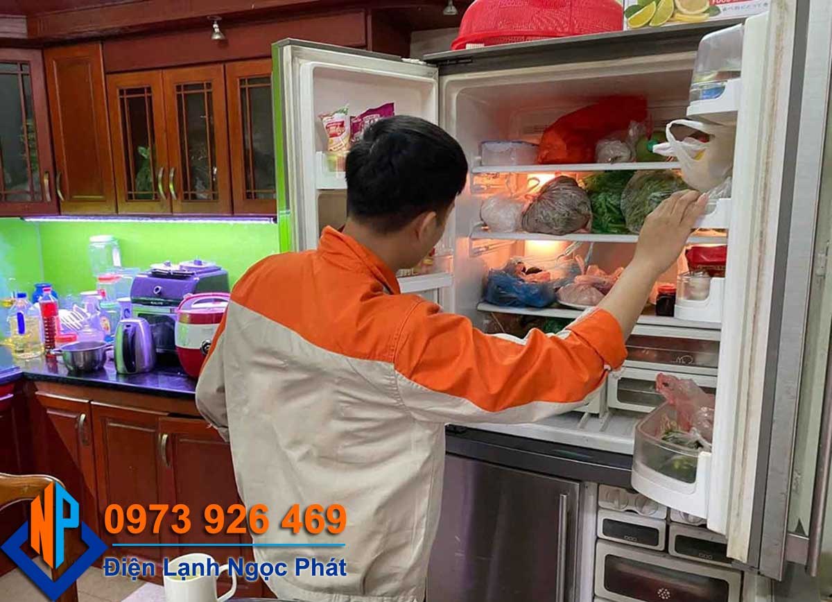 Thợ sửa chữa của Điện Lạnh Ngọc Phát có tay nghề cao sửa chữa uy tín